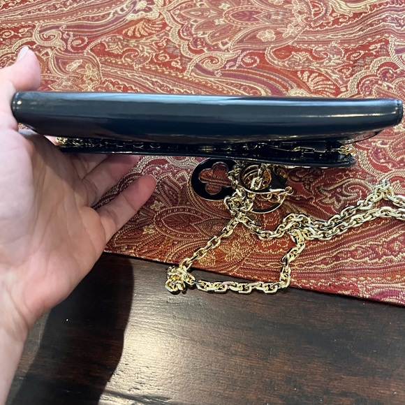 Gucci logo vintage black long patent leather wallet w chain - Picture 13 of 17